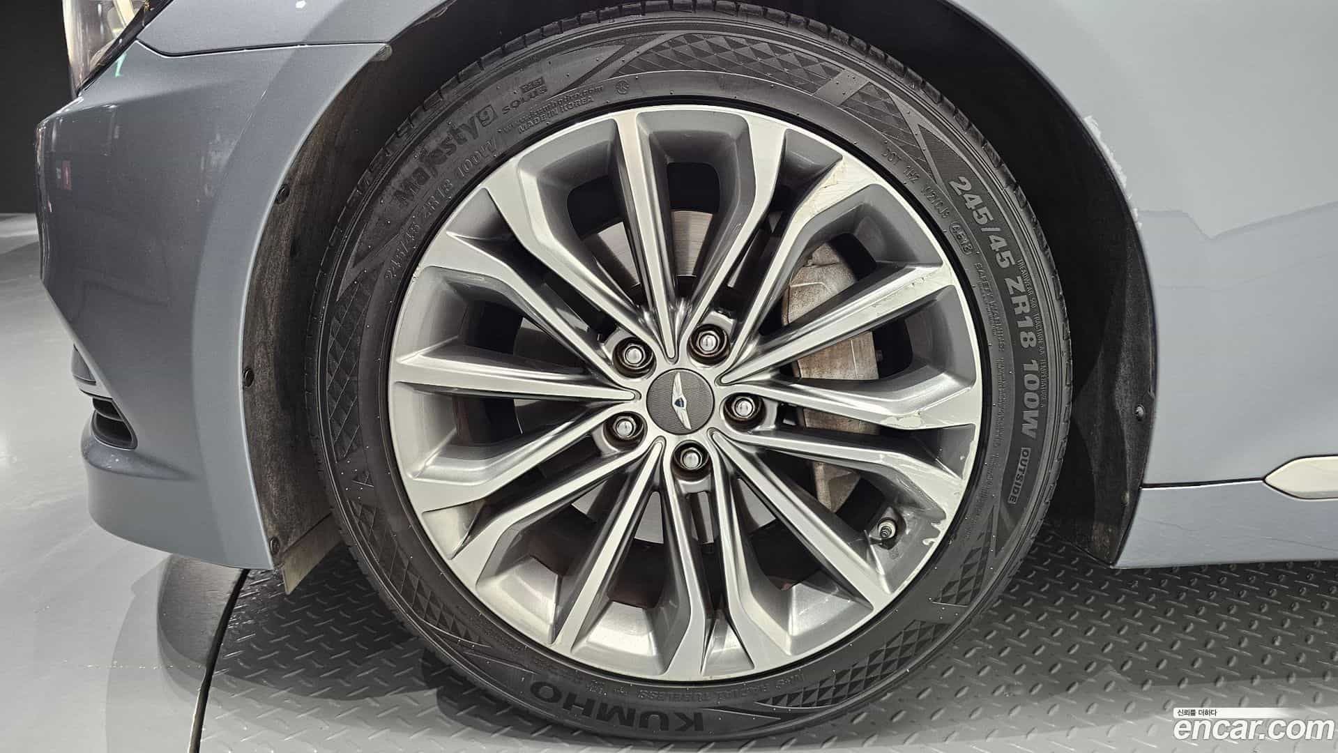 Genesis Hyundai 2014.1-OUTER-005
