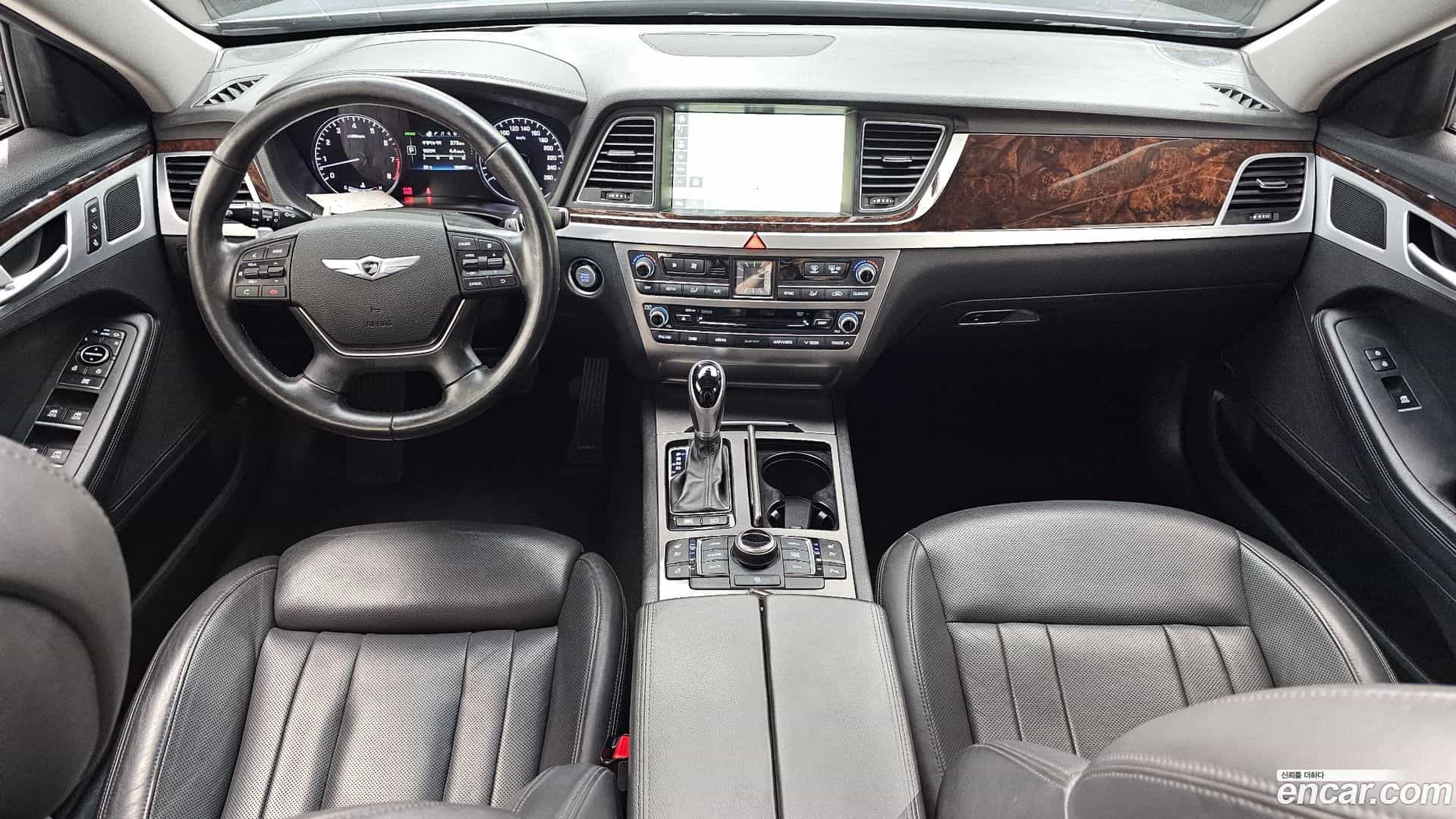 Genesis Hyundai 2014.1-INNER-007