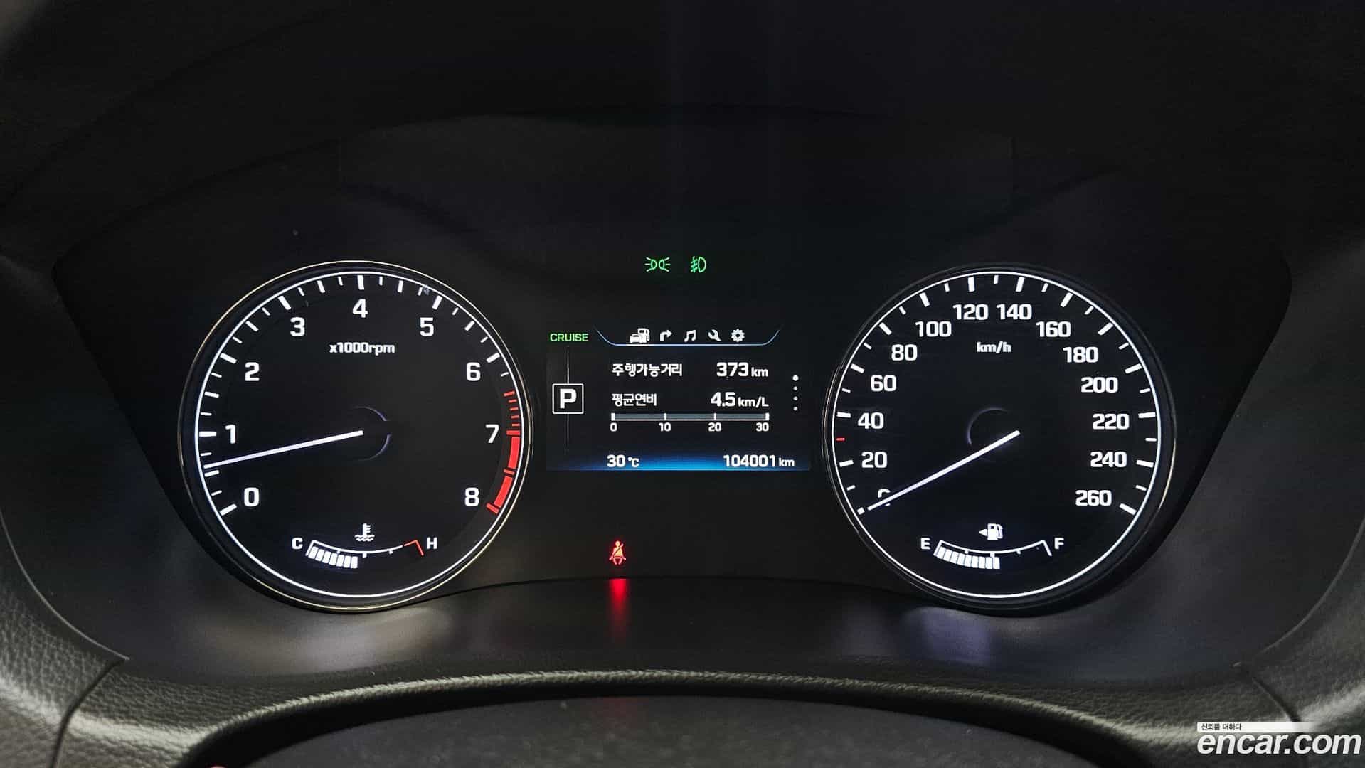 Genesis Hyundai 2014.1-INNER-008
