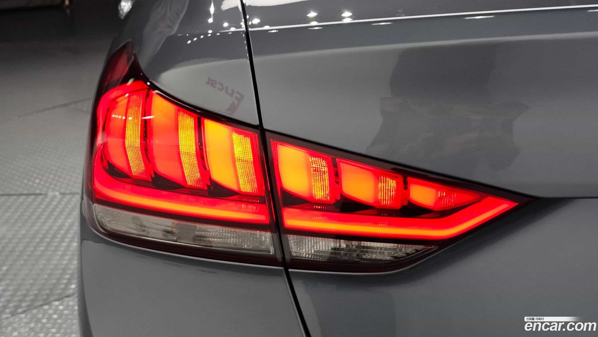 Genesis Hyundai 2014.1-OUTER-033