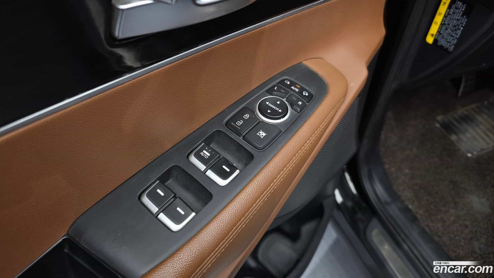 Sorento Kia 2018.6-OPTION-018