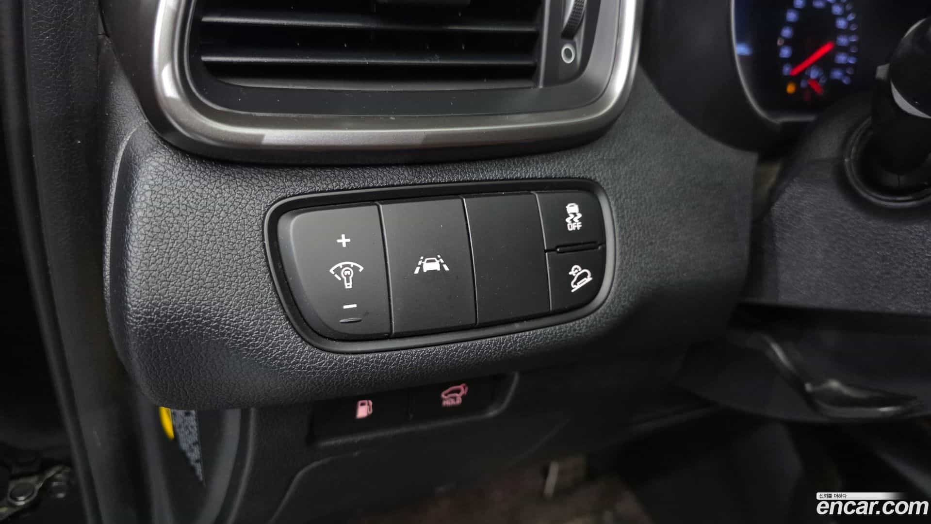 Sorento Kia 2018.6-OPTION-019