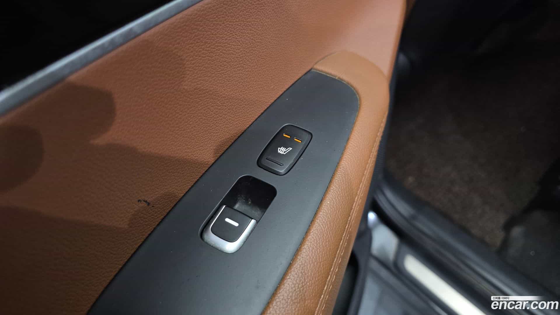 Sorento Kia 2018.6-OPTION-024
