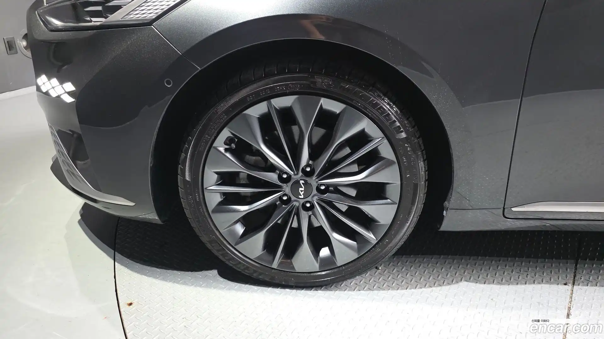 K8 Kia 2024.0-OUTER-005