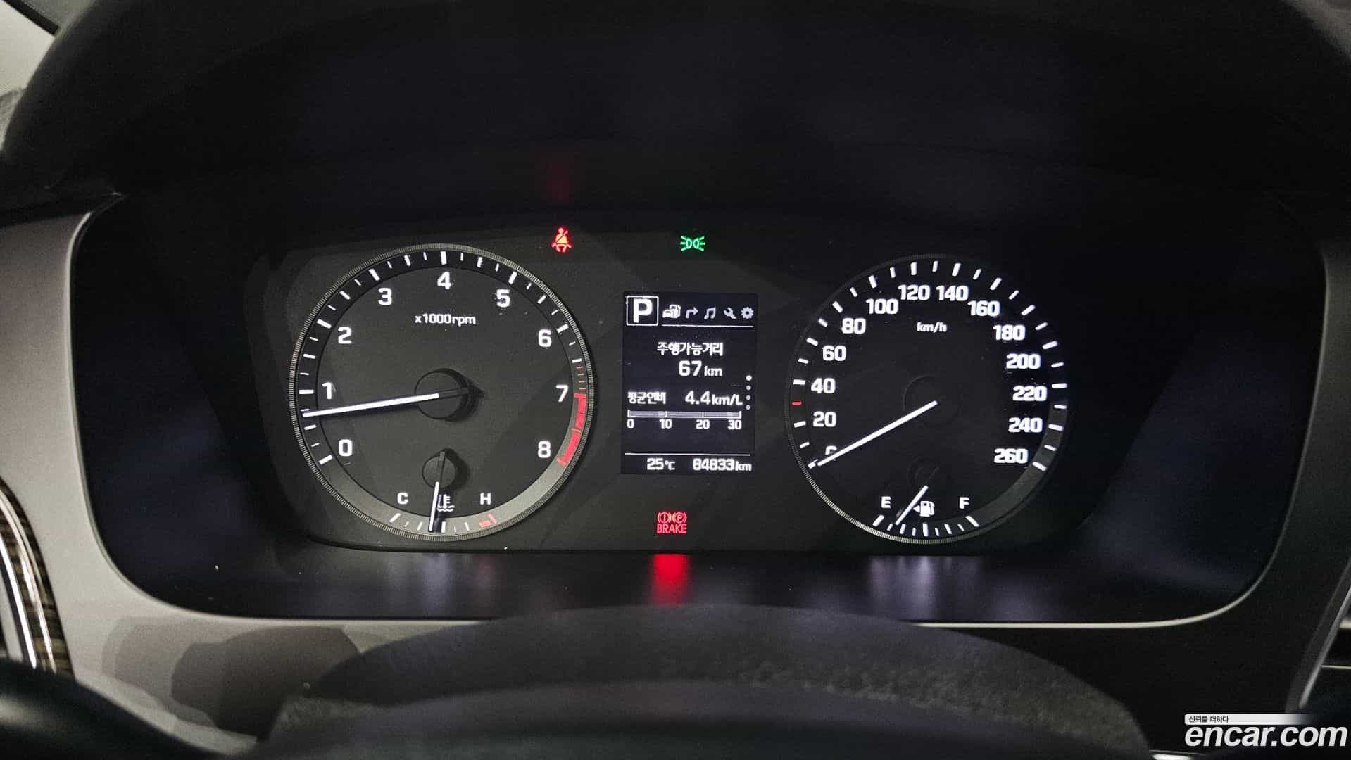 Sonata Hyundai 2017.1-INNER-008