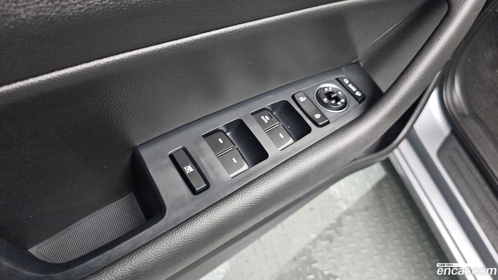 Sonata Hyundai 2017.1-OPTION-024