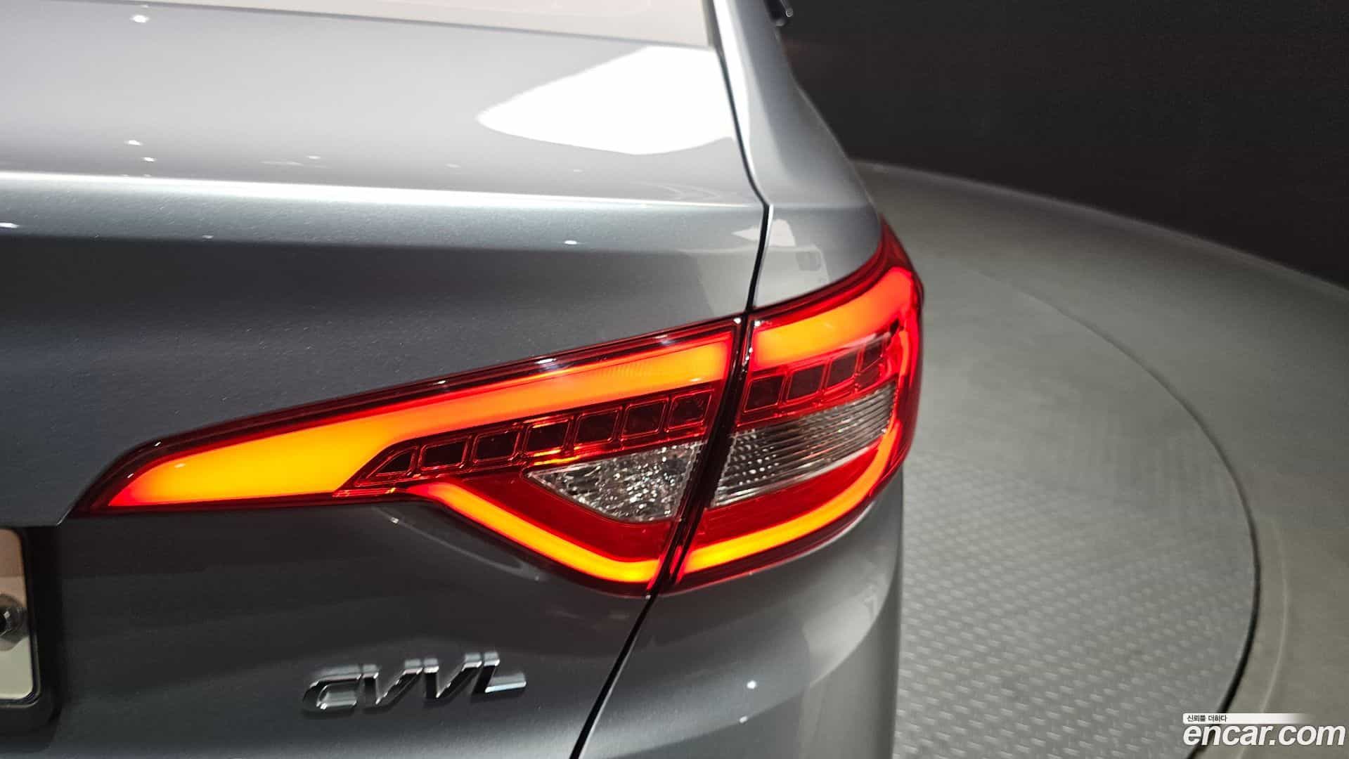 Sonata Hyundai 2017.1-OUTER-033