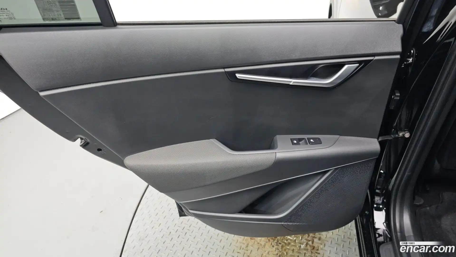 Niro Kia 2023.3-INNER-035