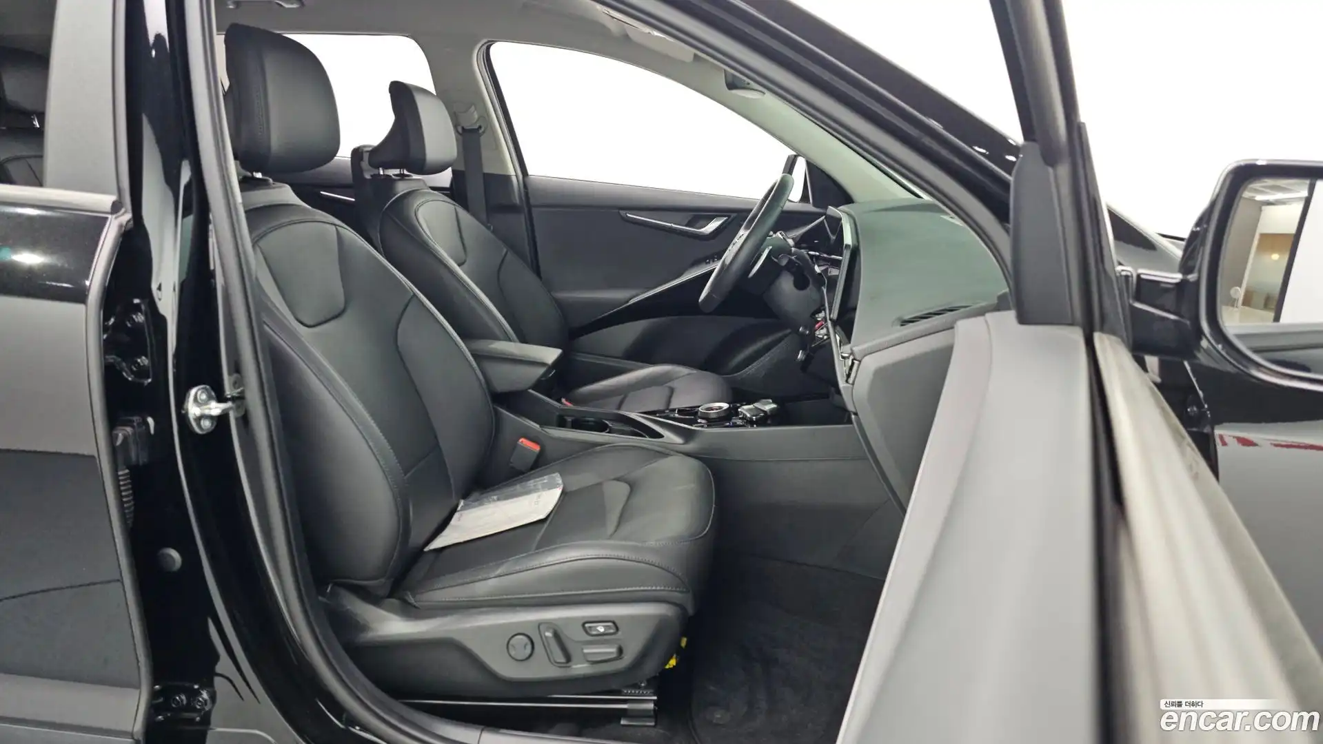 Niro Kia 2023.3-INNER-036