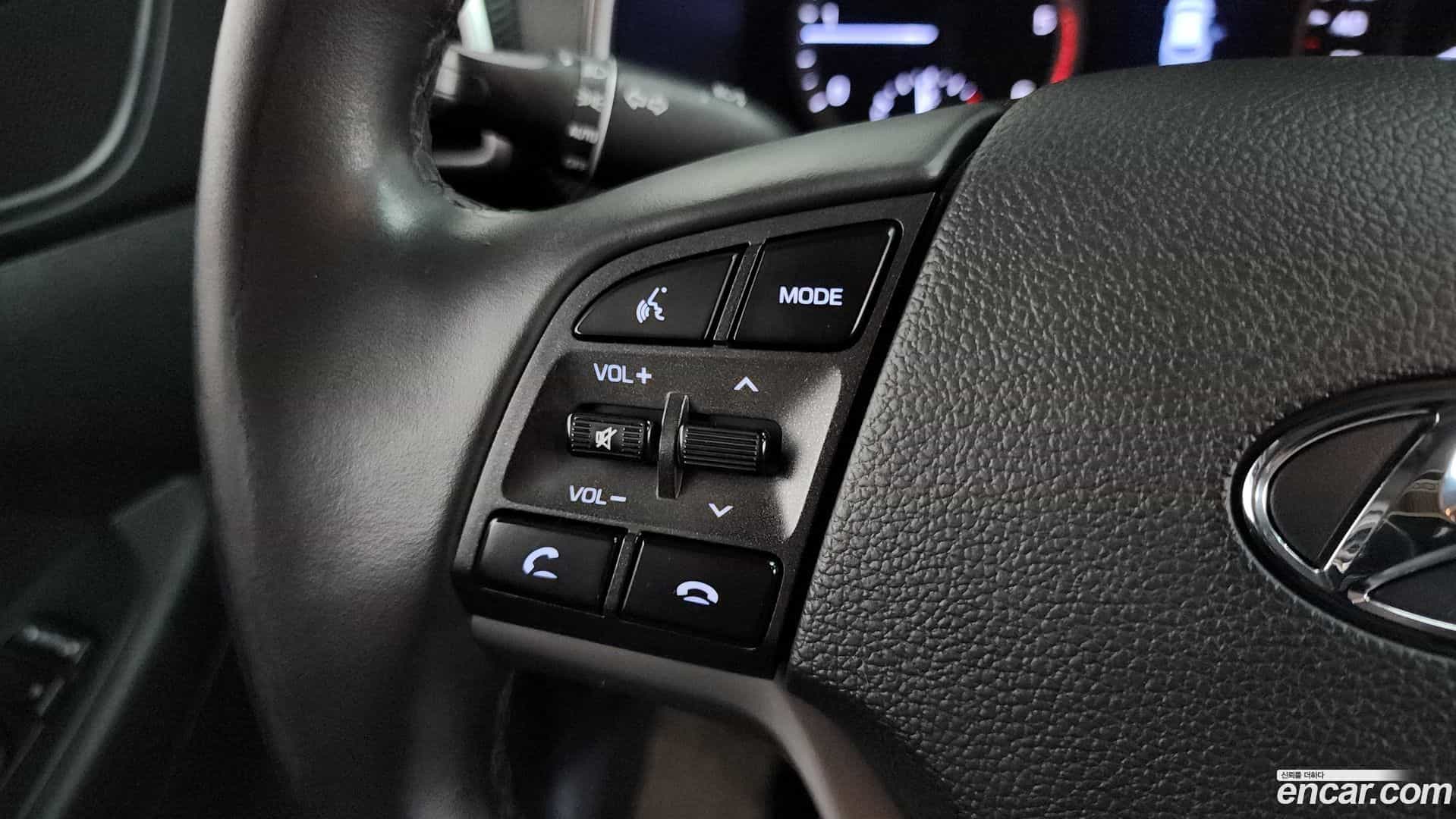 Tucson Hyundai 2019.6-OPTION-019