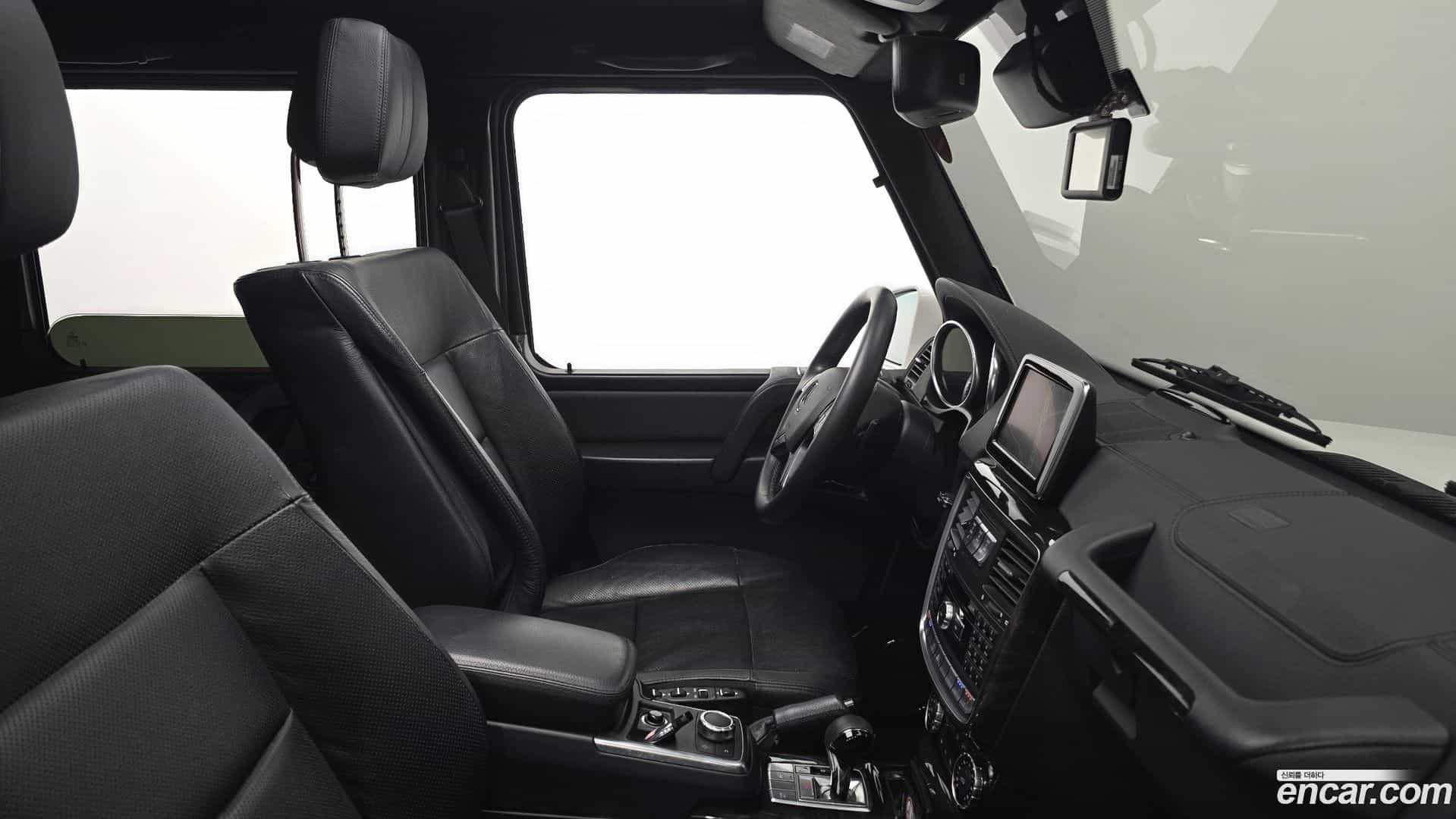 G-Class Mercedes-Benz 2015.4-INNER-036