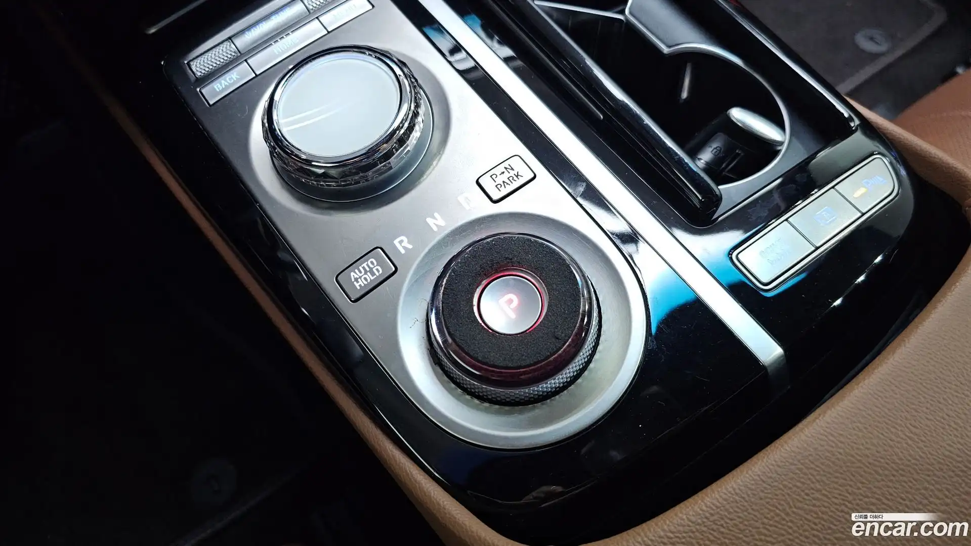 G80 Genesis 2024.0-INNER-009