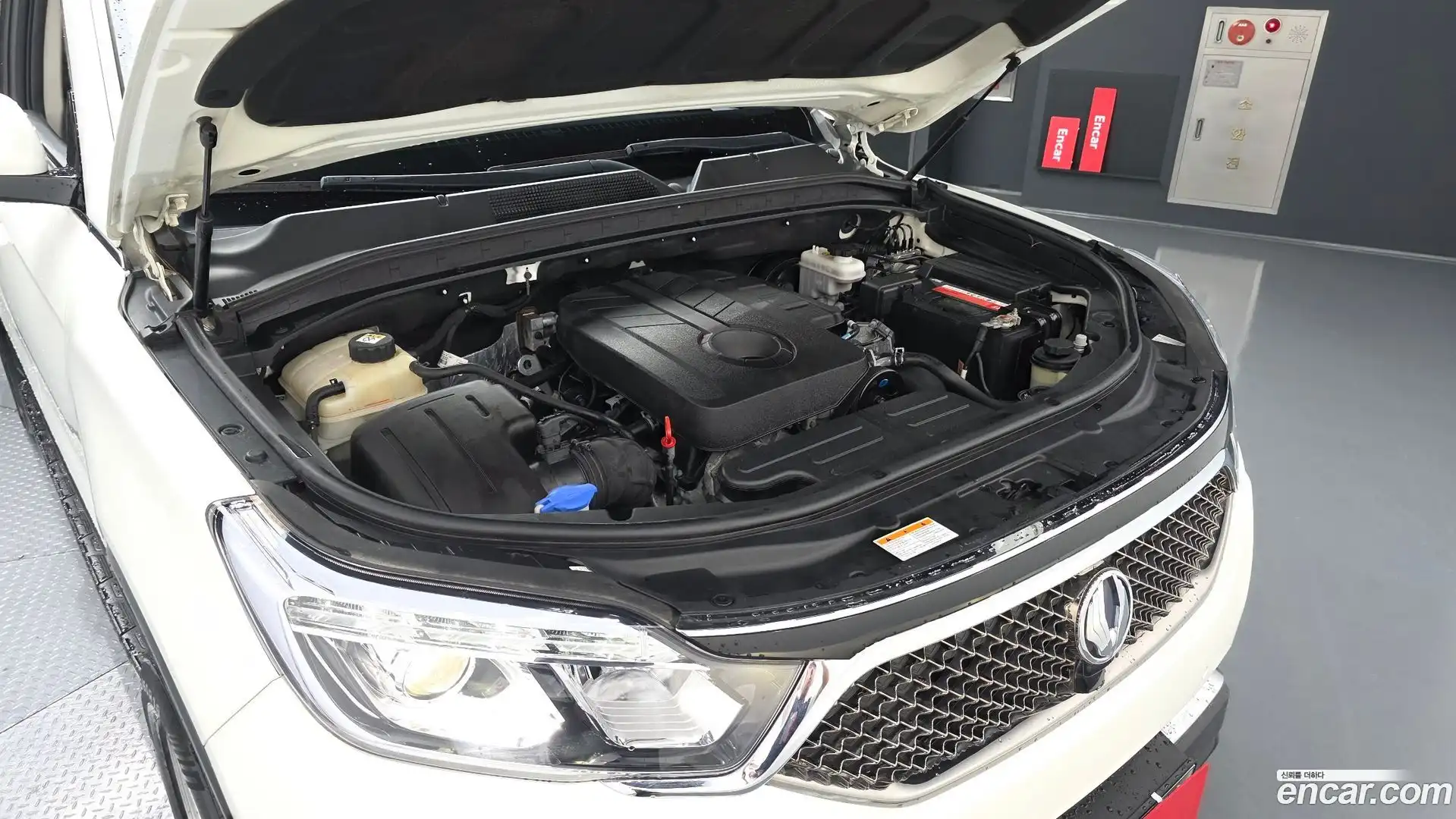 Rexton KG Mobility 2018.0-OUTER-006