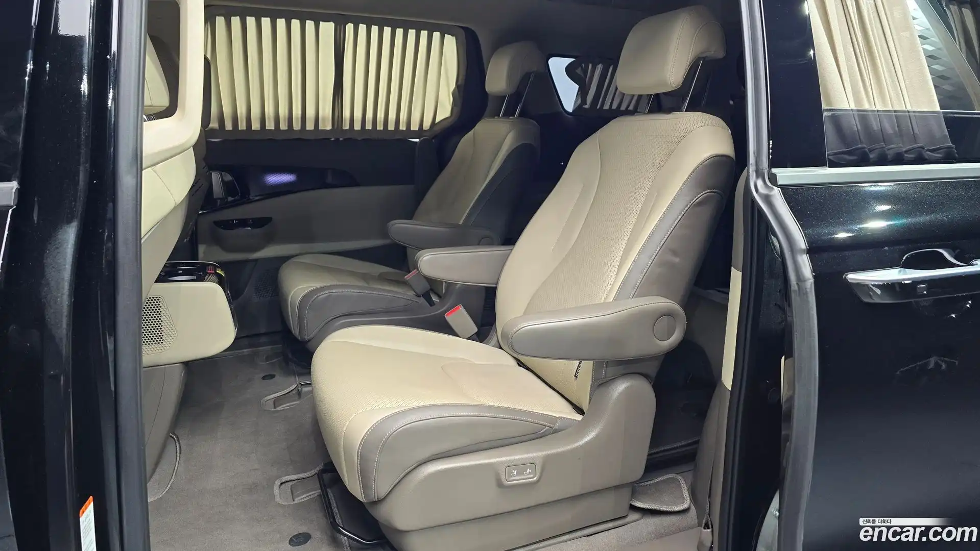 Canival Kia 2023.3-OPTION-016