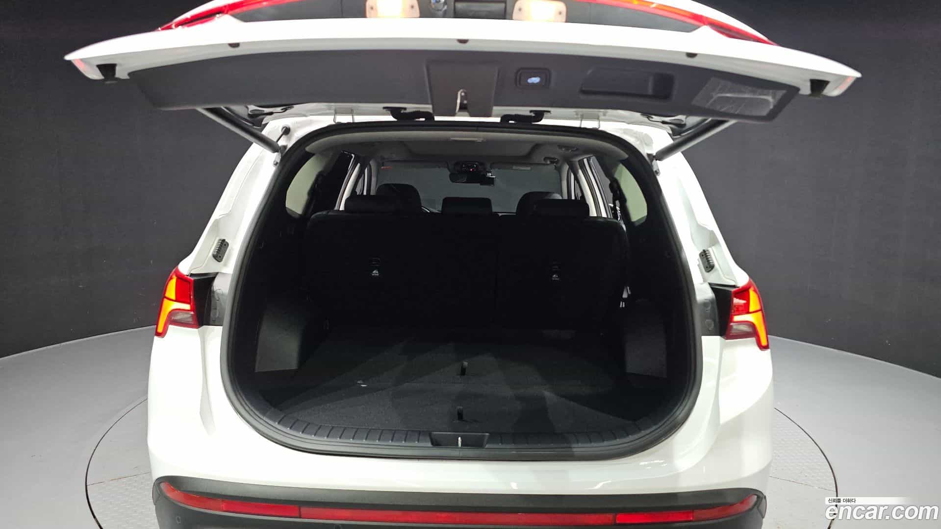 Santafe Hyundai 2023.2-OPTION-024