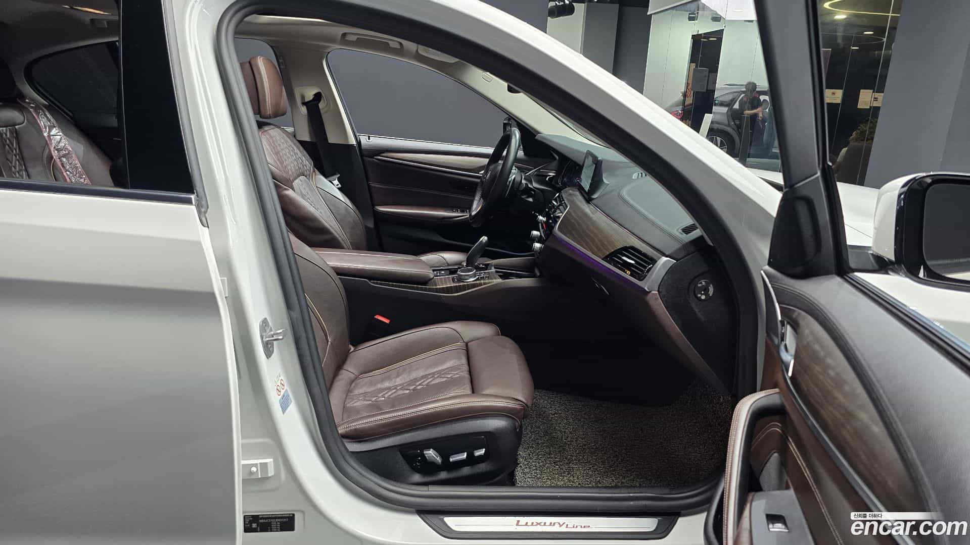 5-Series BMW 2018.4-OPTION-015