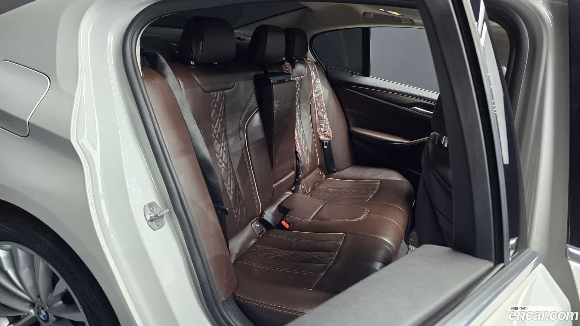 5-Series BMW 2018.4-OPTION-016