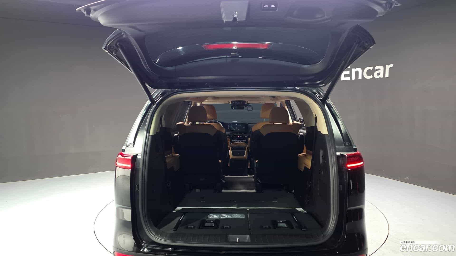 Canival Kia 2023.9-OPTION-022