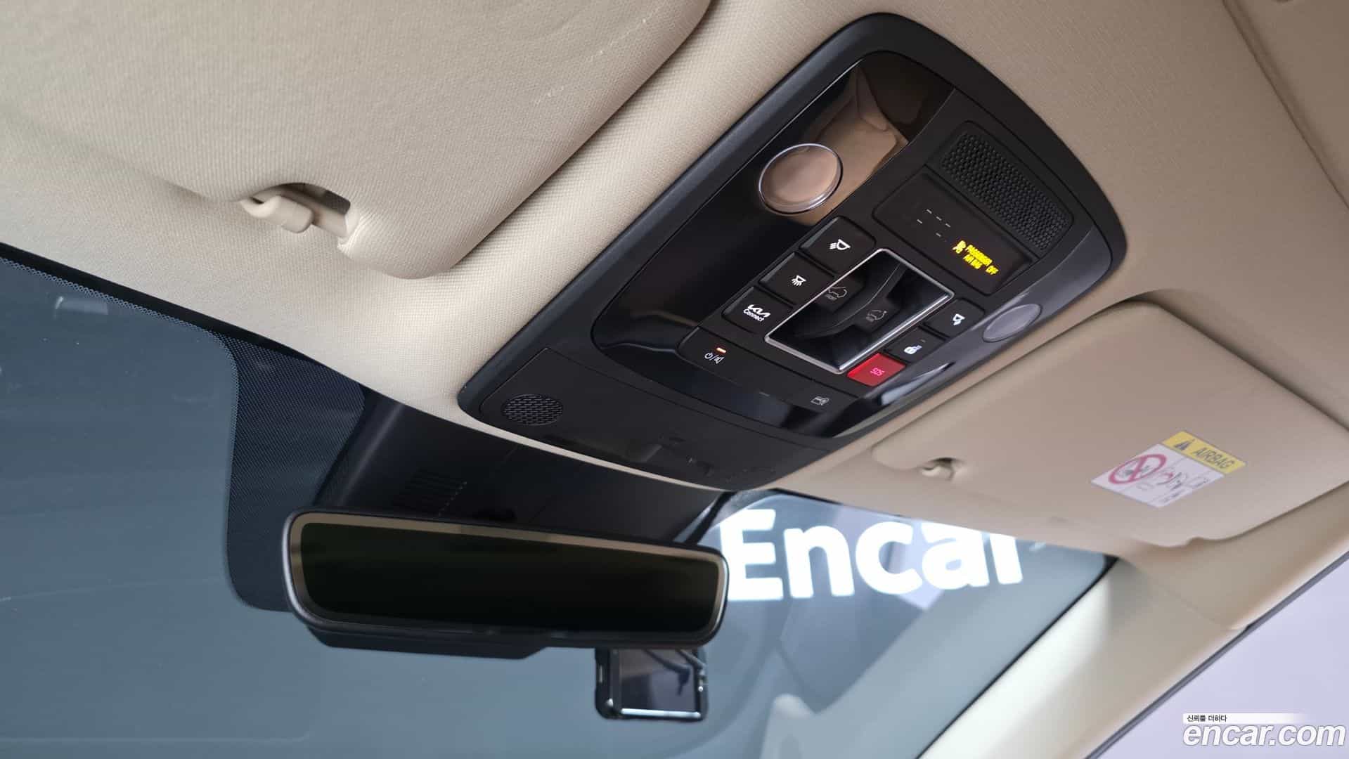 Canival Kia 2023.9-OPTION-024