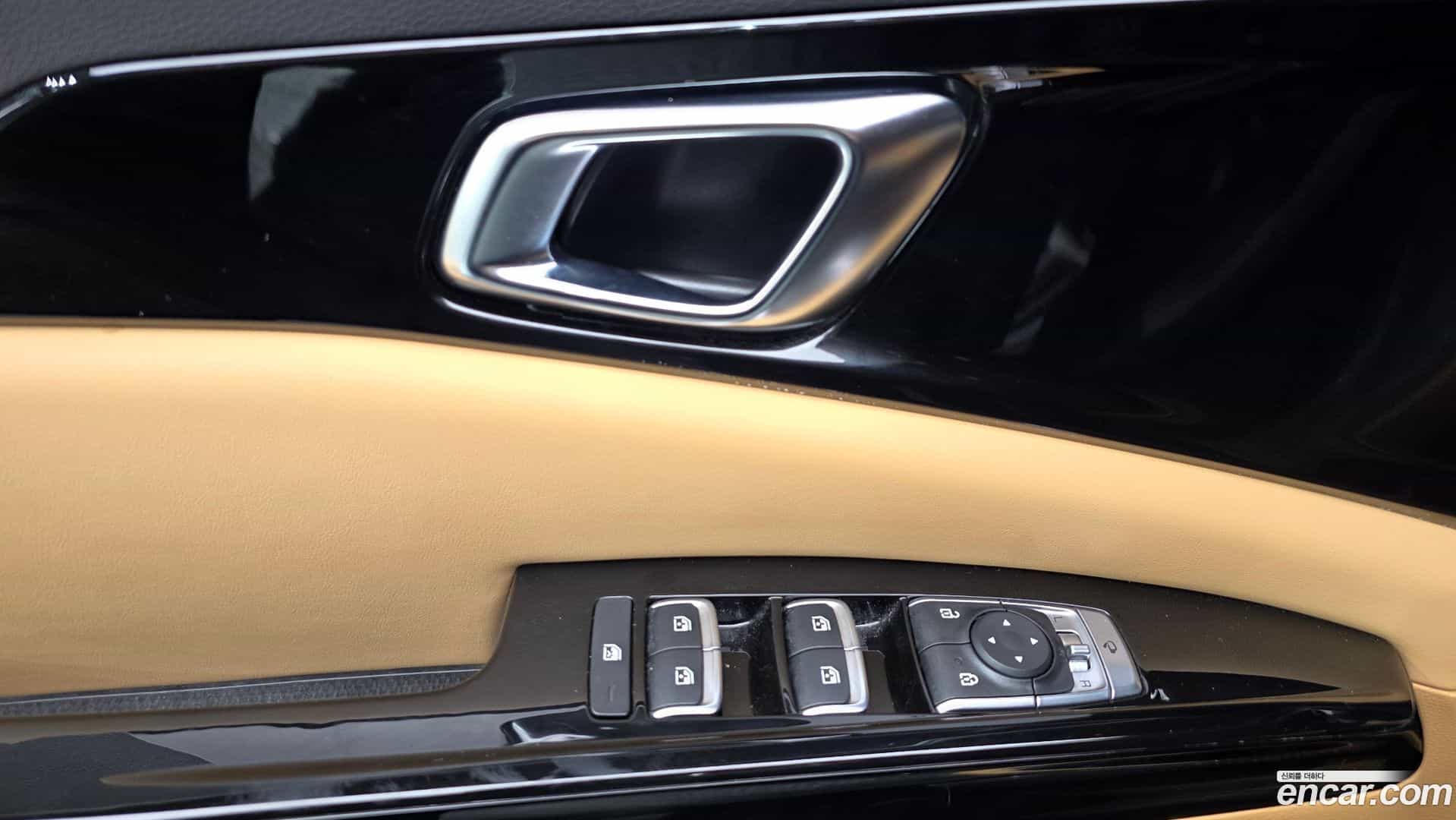 Canival Kia 2023.9-OPTION-043