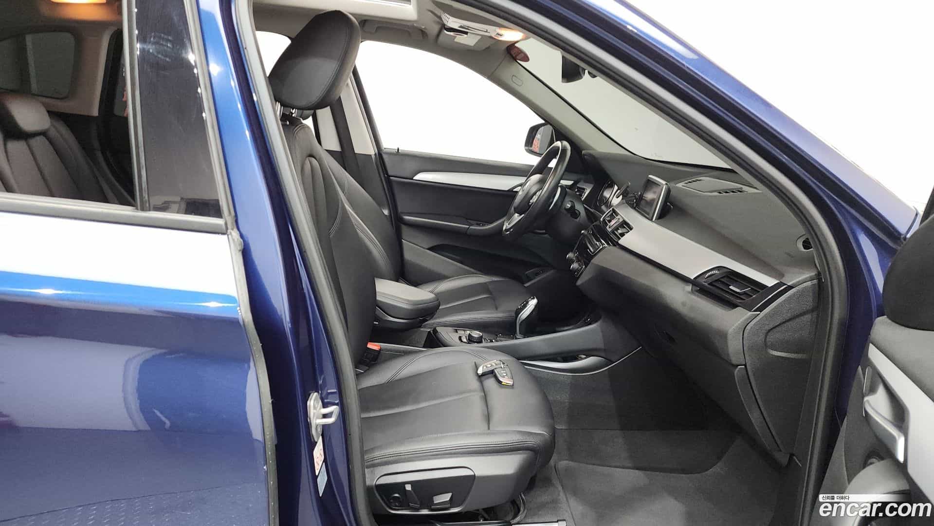 X1 BMW 2019.5-INNER-036