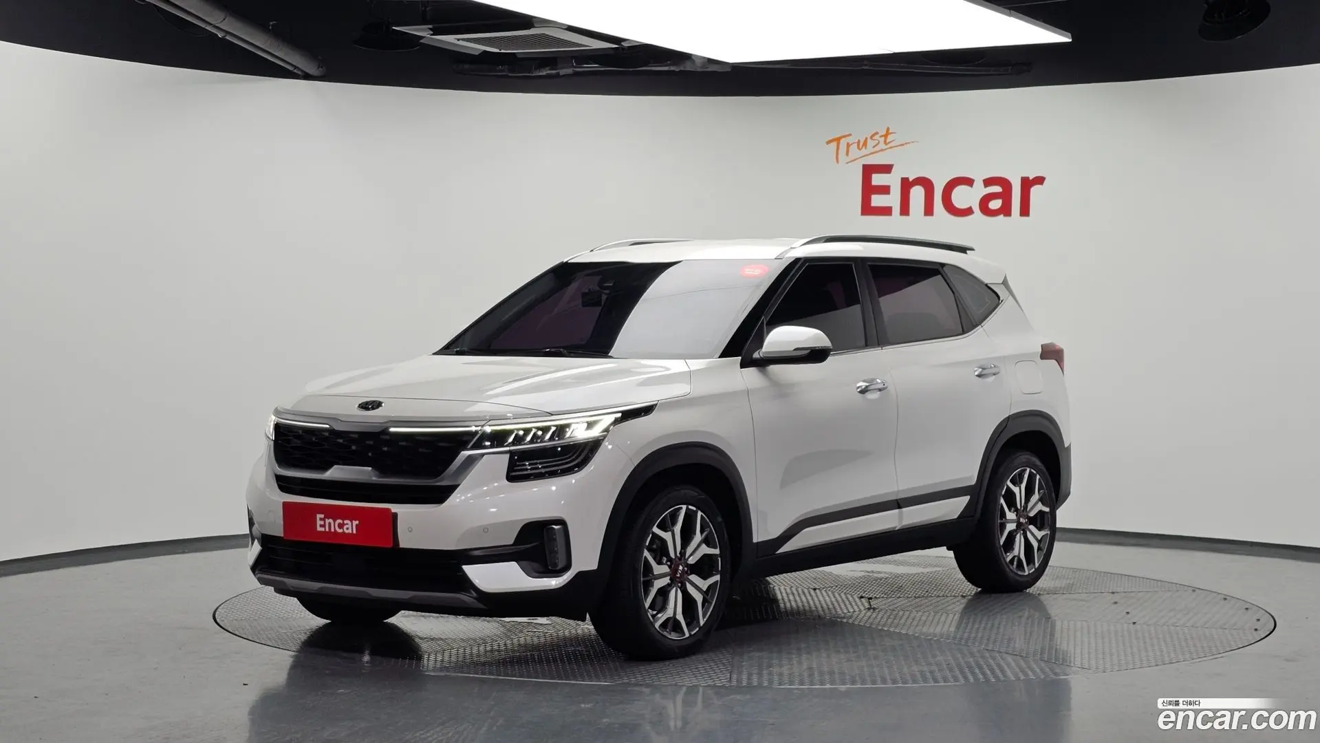 Main__Slider__Photo:Seltos Kia 2019.9-0