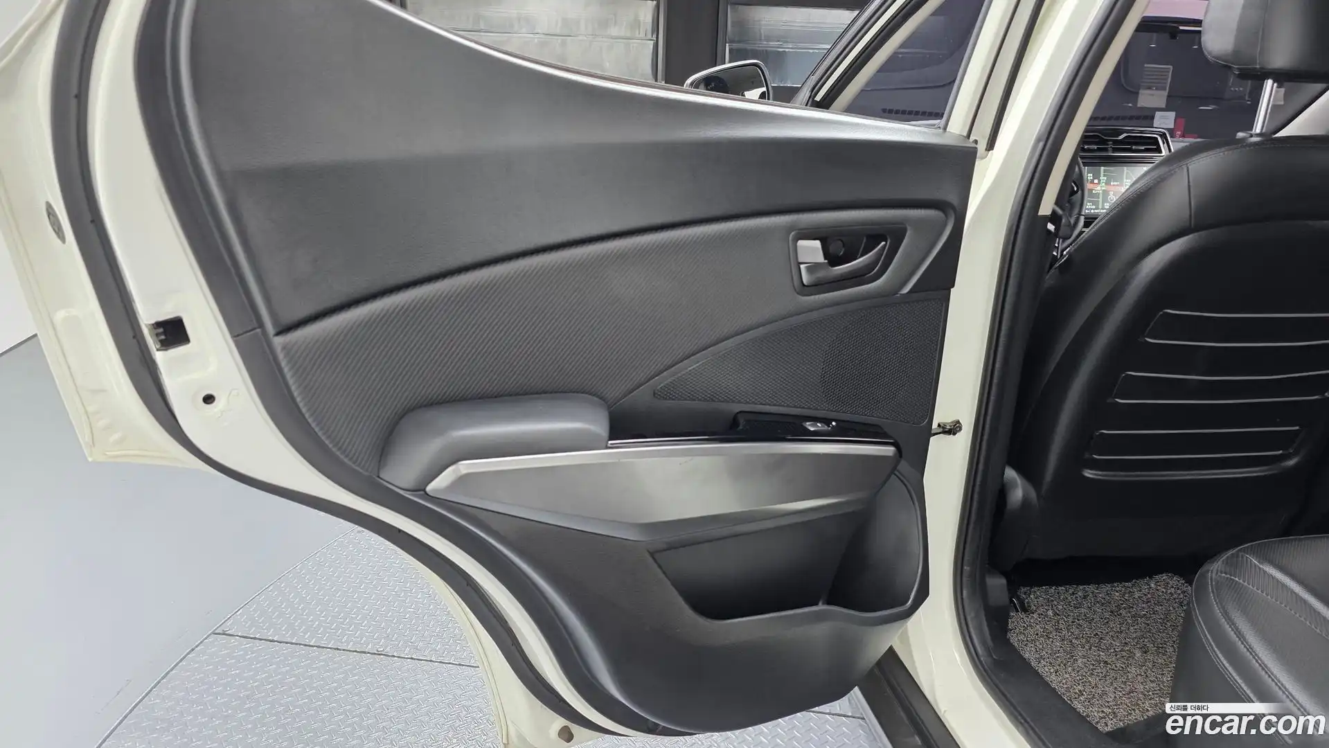 TIBOLI KG Mobility 2020.6-INNER-035