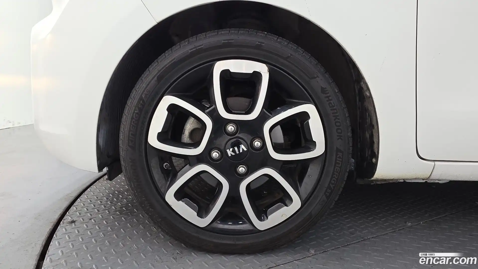 RAY Kia 2021.1-OUTER-005
