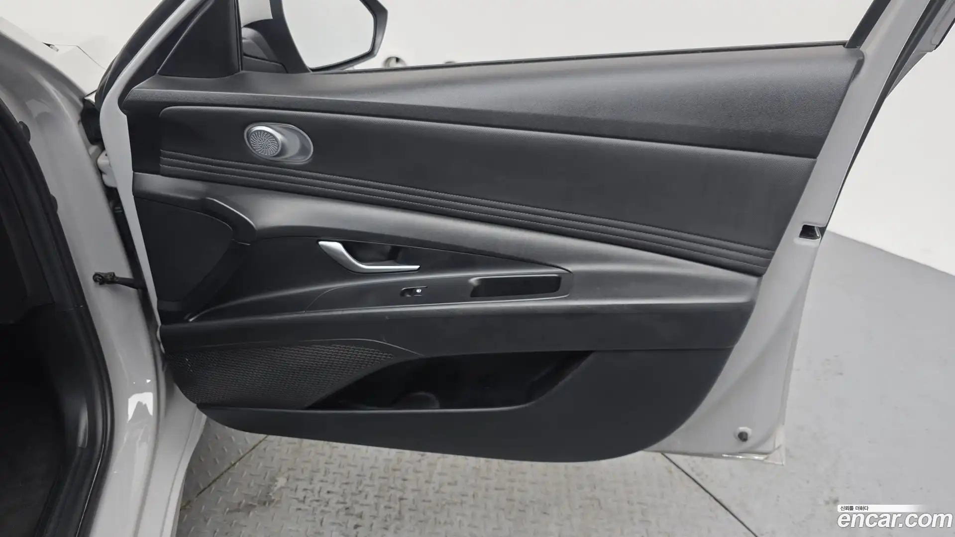 AVANTE Hyundai 2021.3-INNER-035