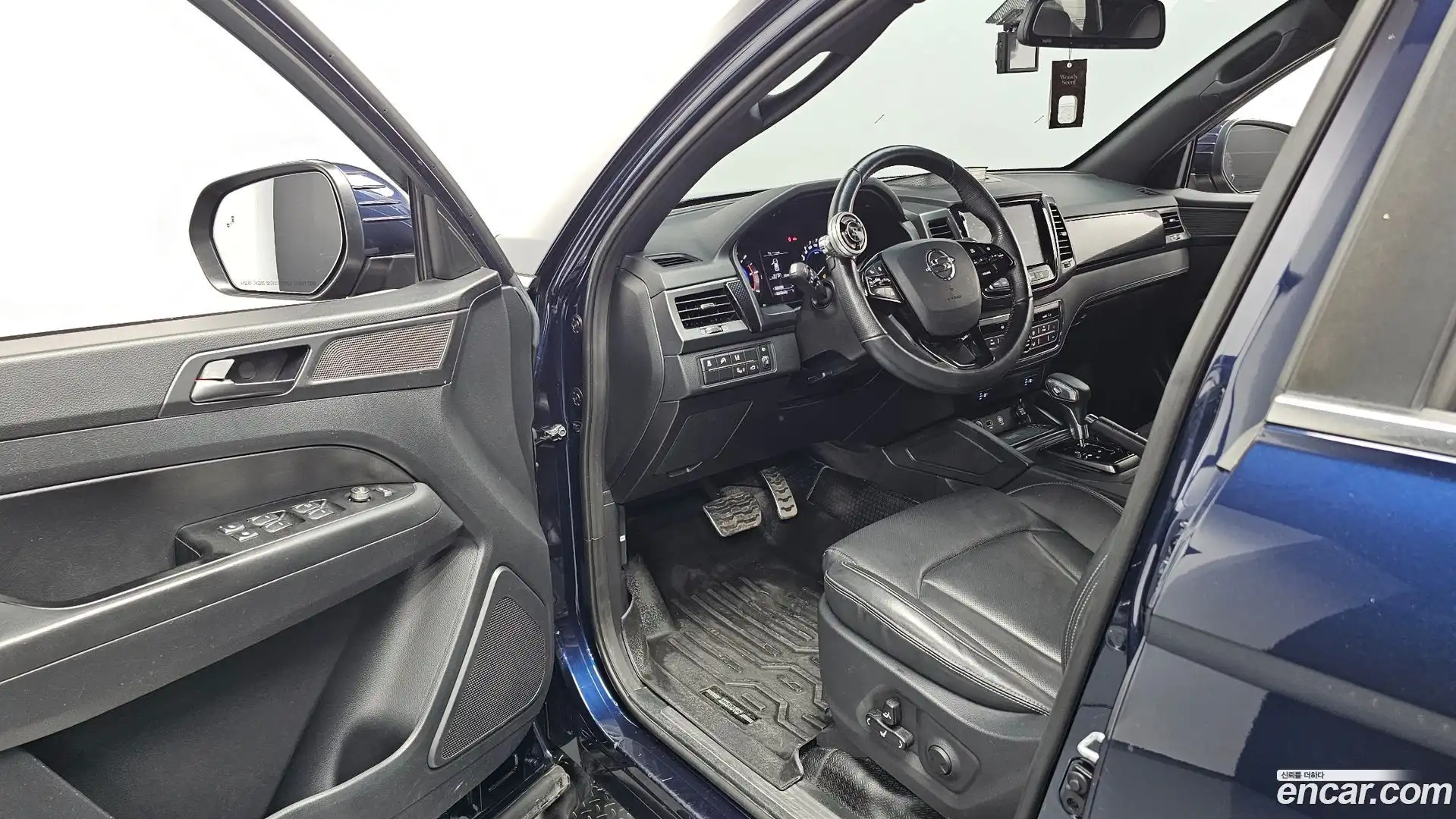 Rexton KG Mobility 2021.6-INNER-010