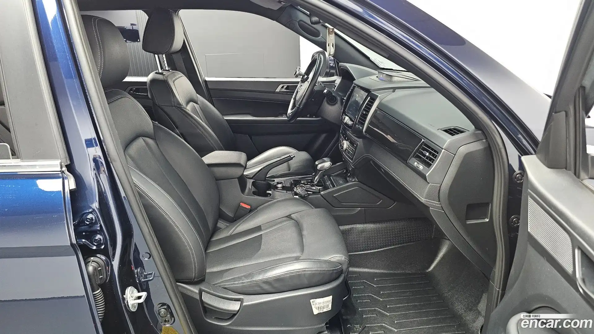 Rexton KG Mobility 2021.6-OPTION-016