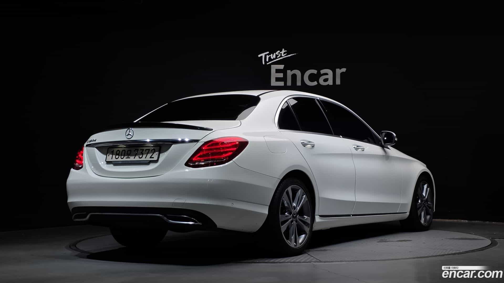 C-Class Mercedes-Benz 2018.1-OUTER-002
