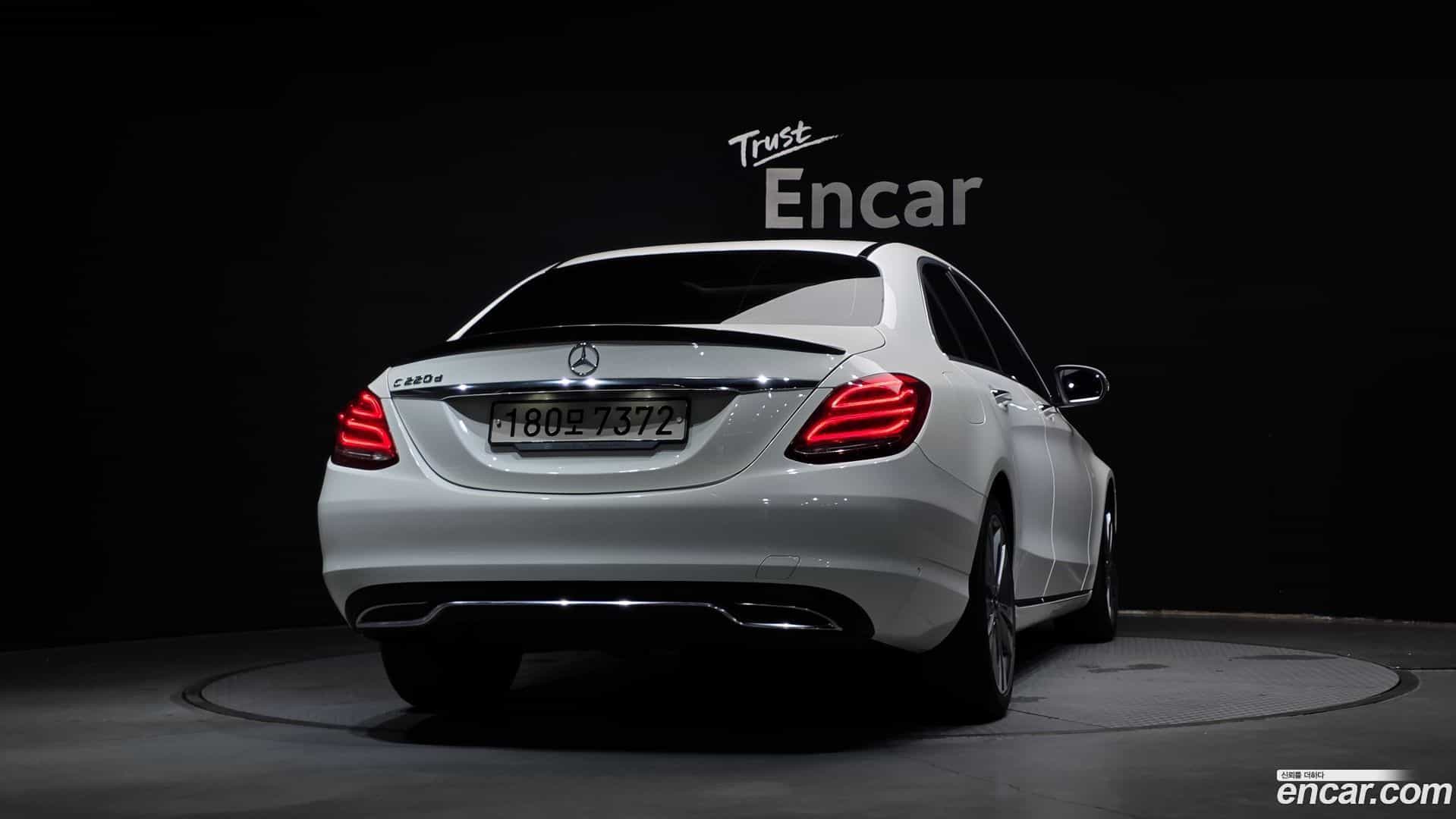 C-Class Mercedes-Benz 2018.1-OUTER-004