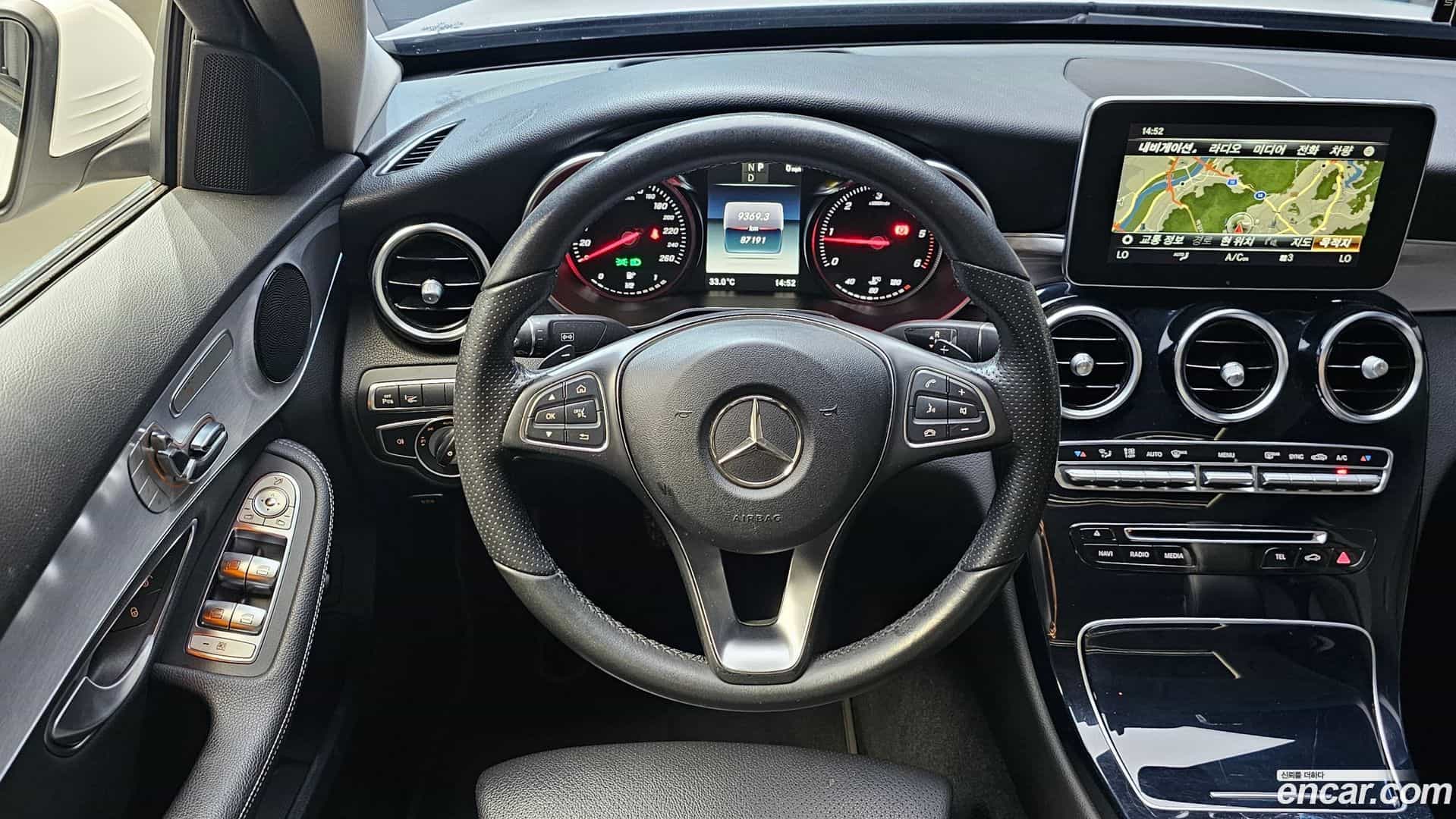 C-Class Mercedes-Benz 2018.1-OPTION-017