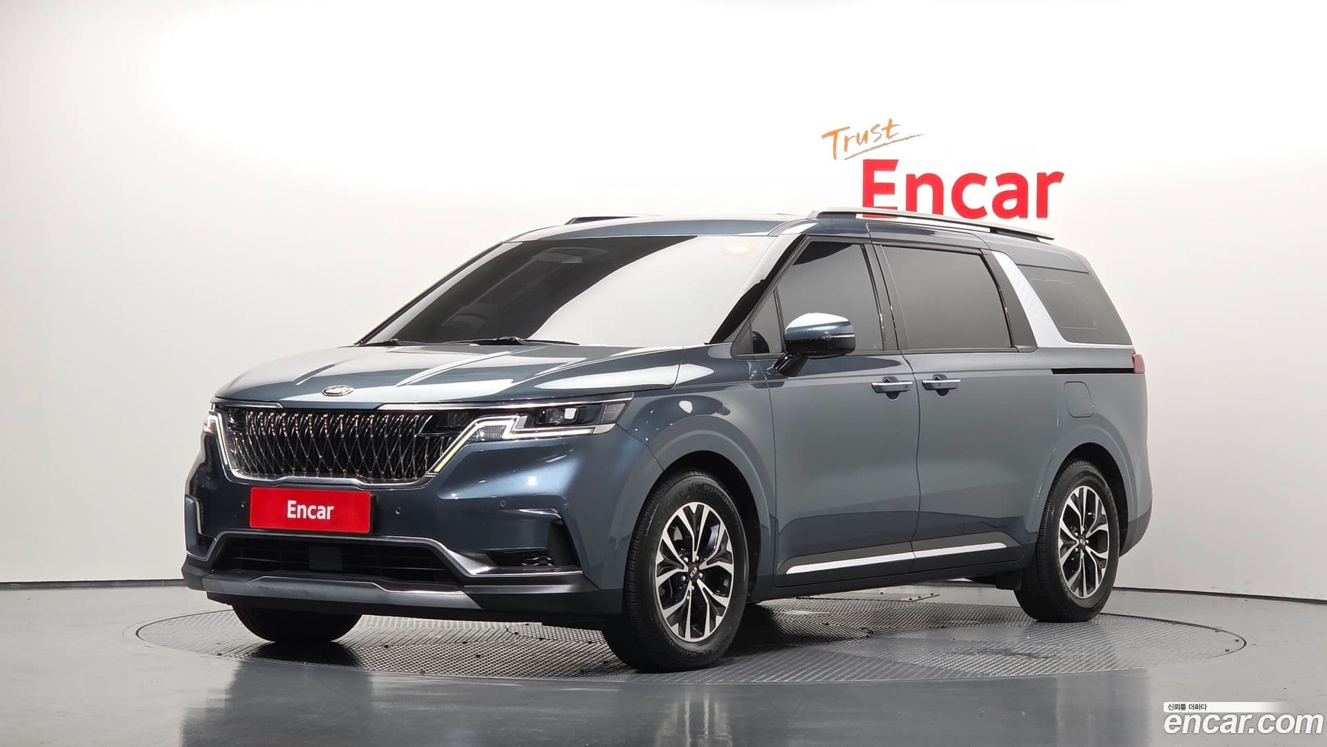 Main__Slider__Photo:Canival Kia 2021.2-0