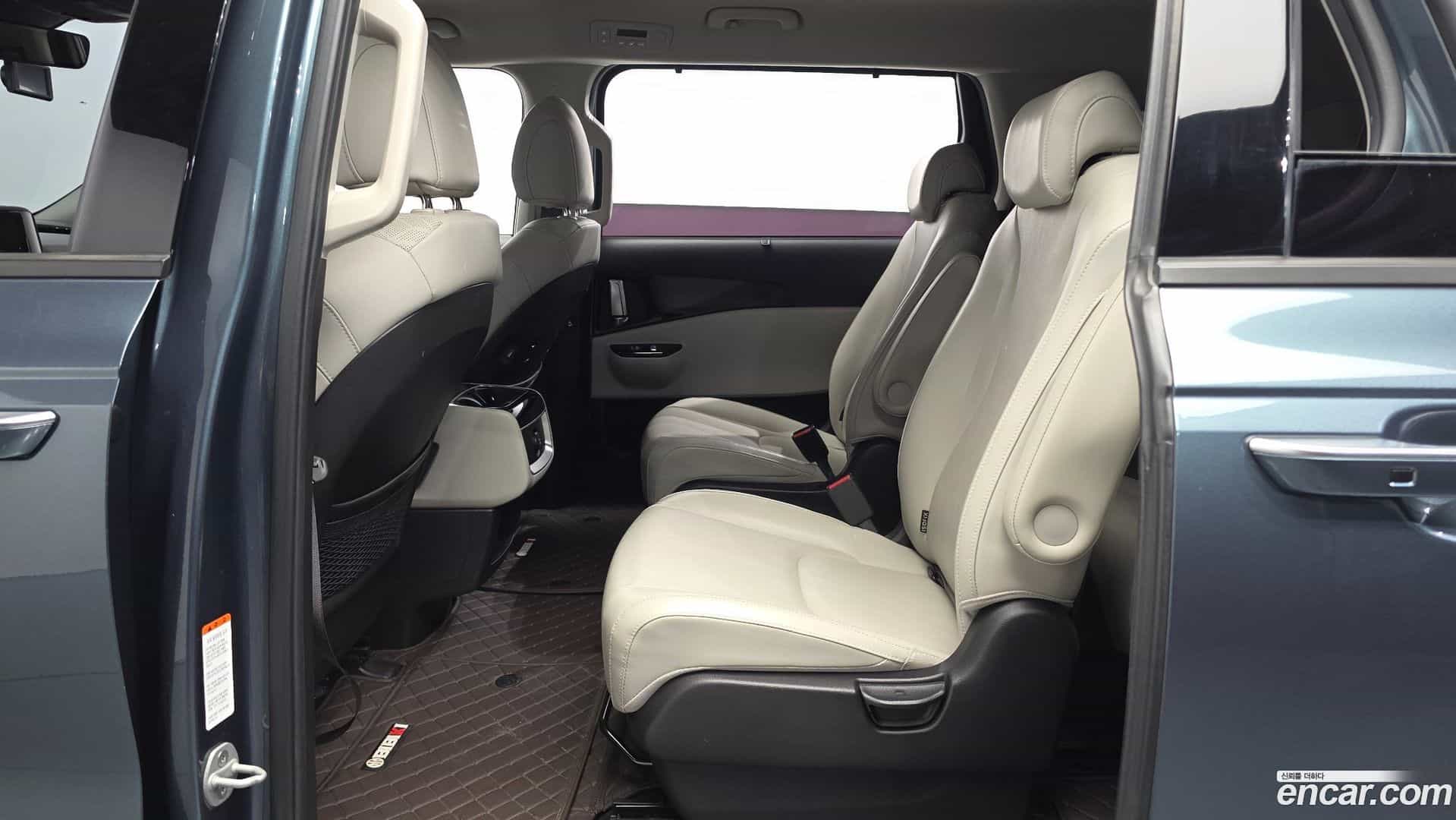 Canival Kia 2021.2-INNER-036