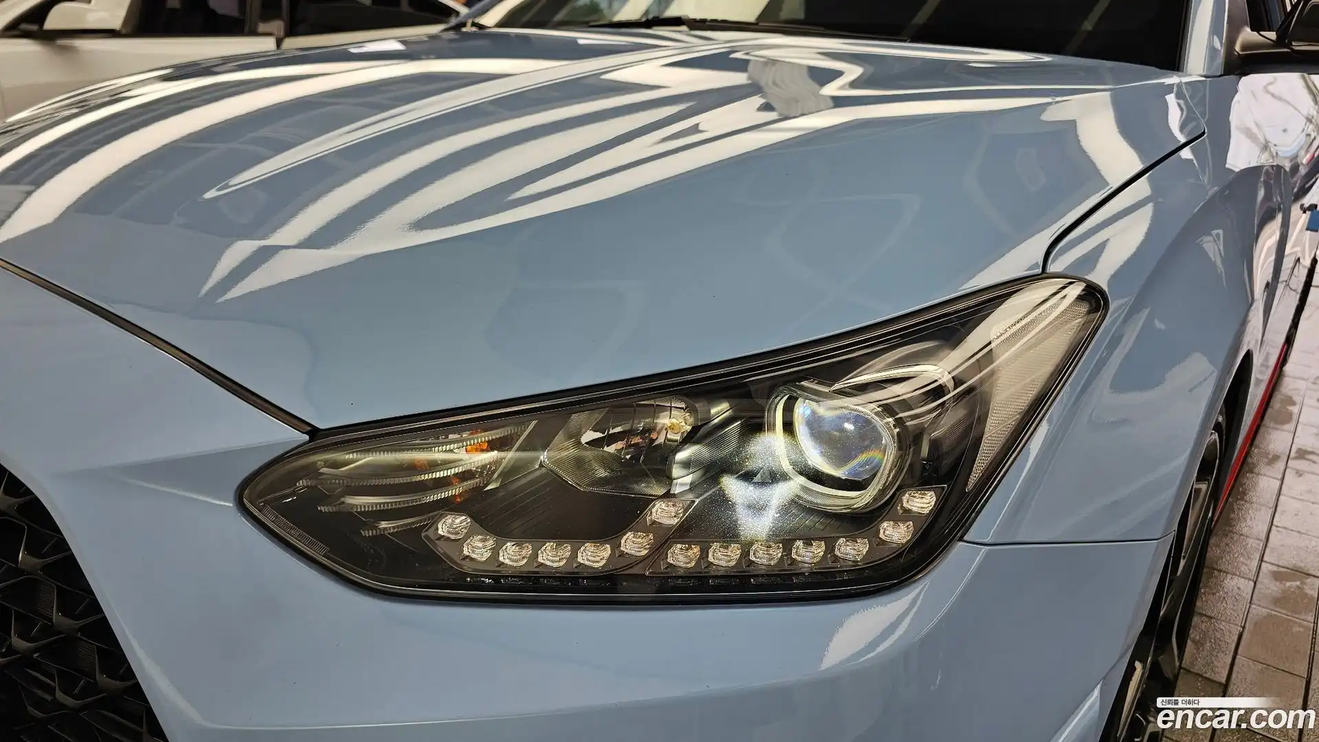 Veloster Hyundai 2020.6-OUTER-032