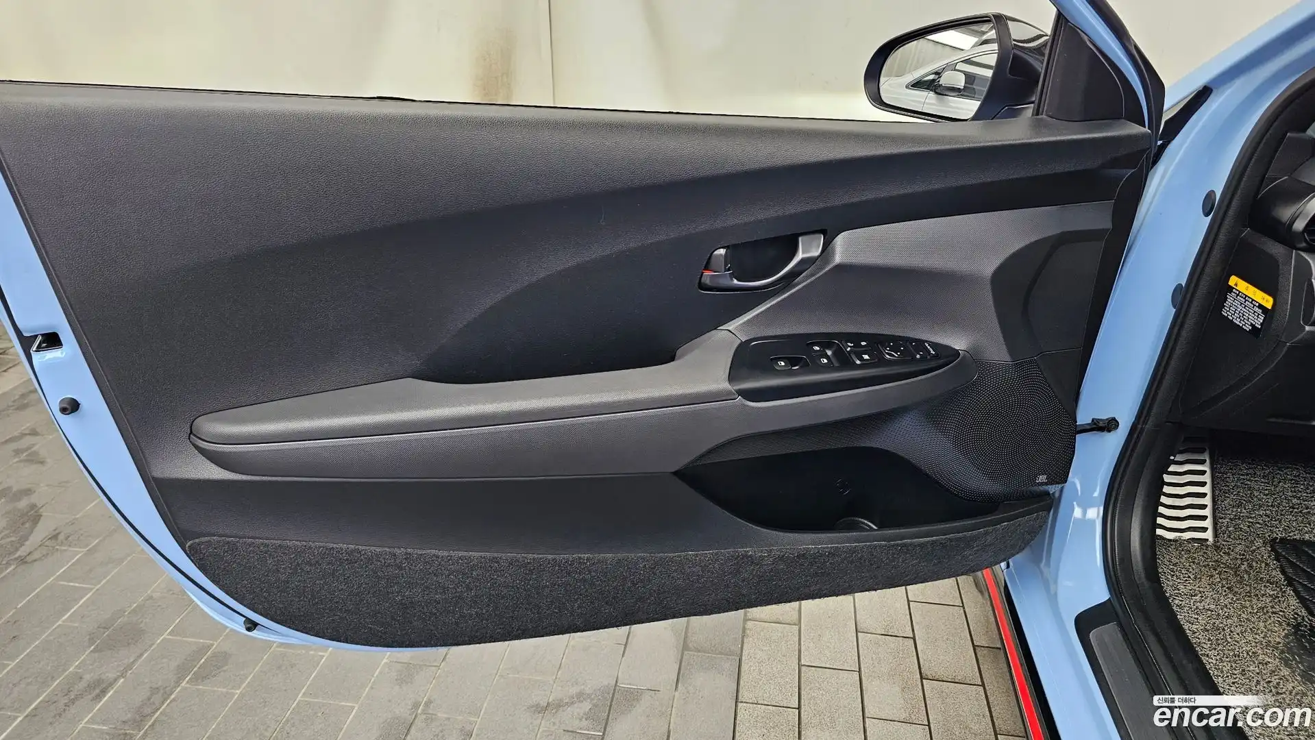Veloster Hyundai 2020.6-INNER-034