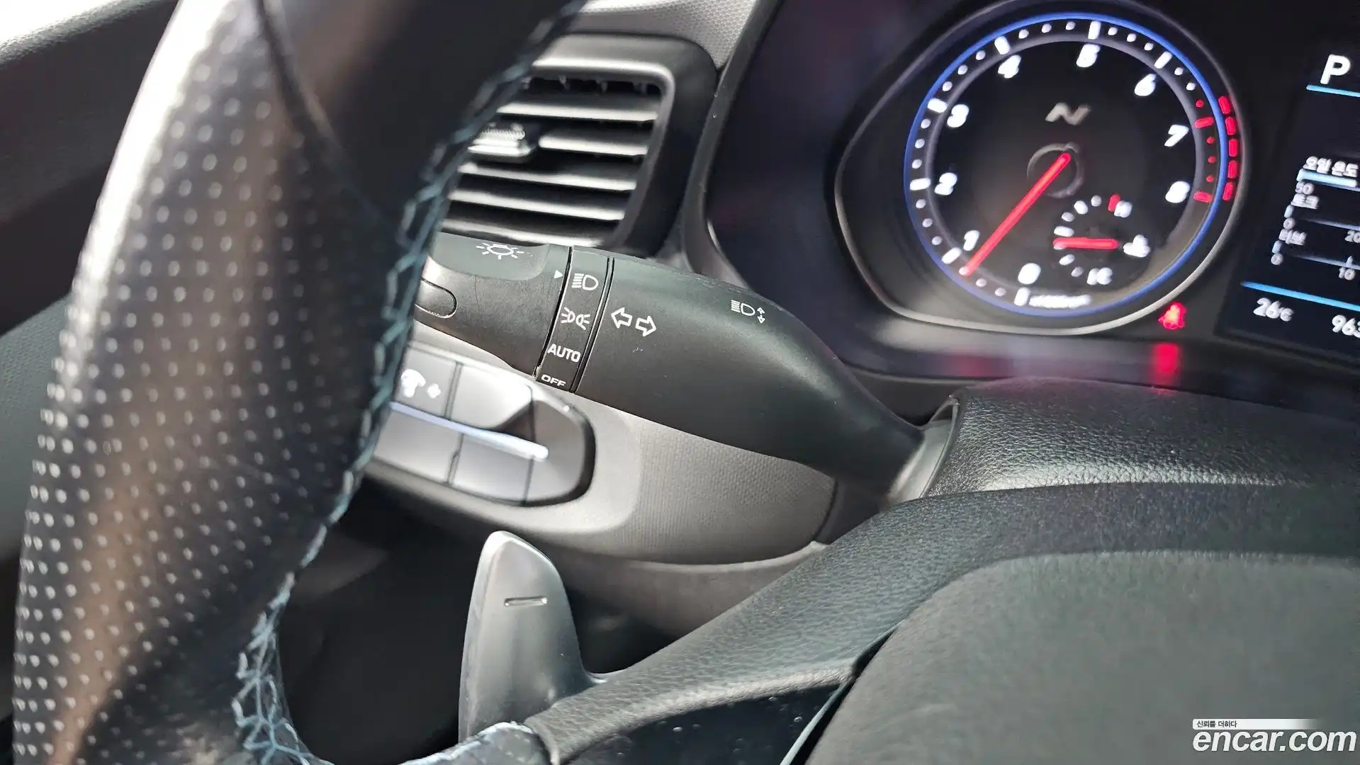 Veloster Hyundai 2020.6-OPTION-041