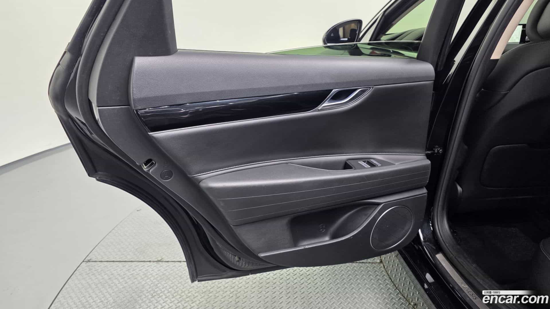G80 Genesis 2022.5-INNER-035