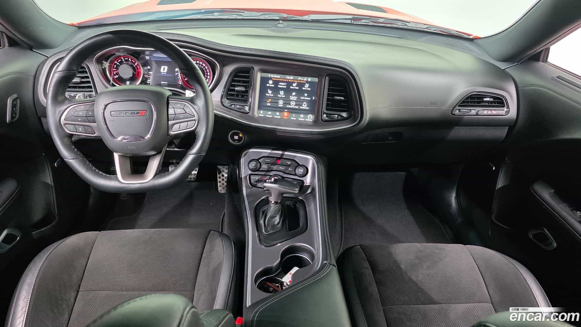 Challenger Dodge 2022.11-INNER-007