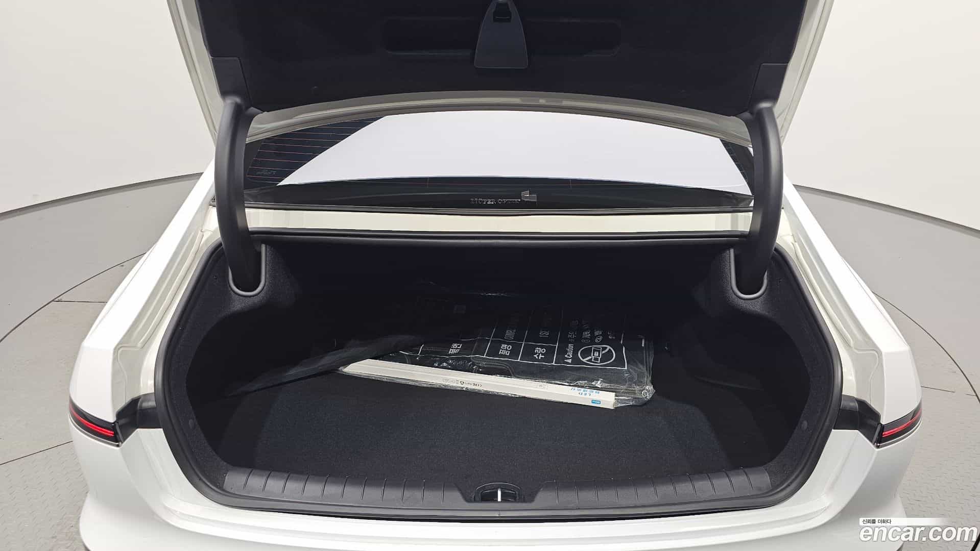 Grandeur Hyundai 2024.5-OPTION-024