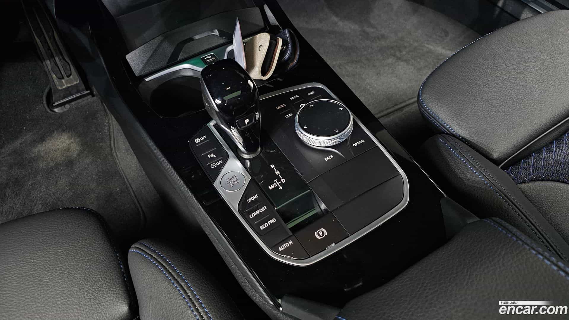 1-Series BMW 2023.5-INNER-009