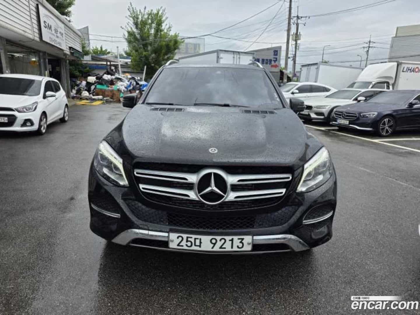 GLE-Class Mercedes-Benz 2017.7-OUTER-001