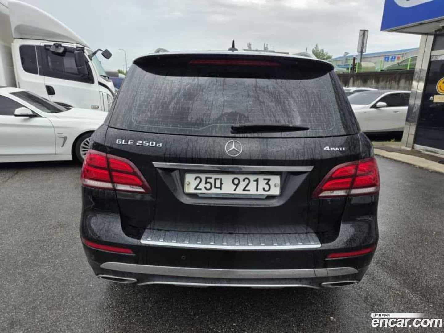 GLE-Class Mercedes-Benz 2017.7-OUTER-003
