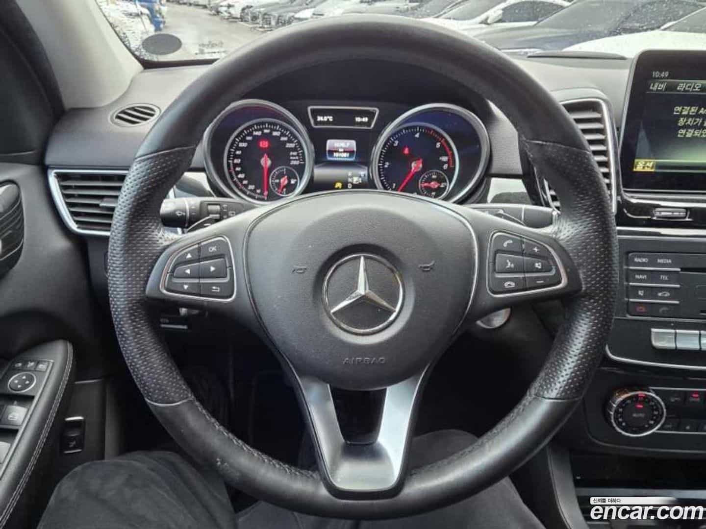 GLE-Class Mercedes-Benz 2017.7-OUTER-006