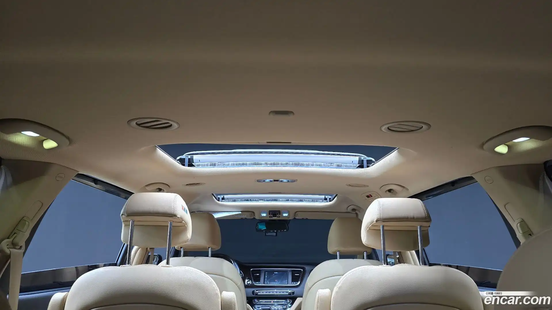 Canival Kia 2018.4-OPTION-024