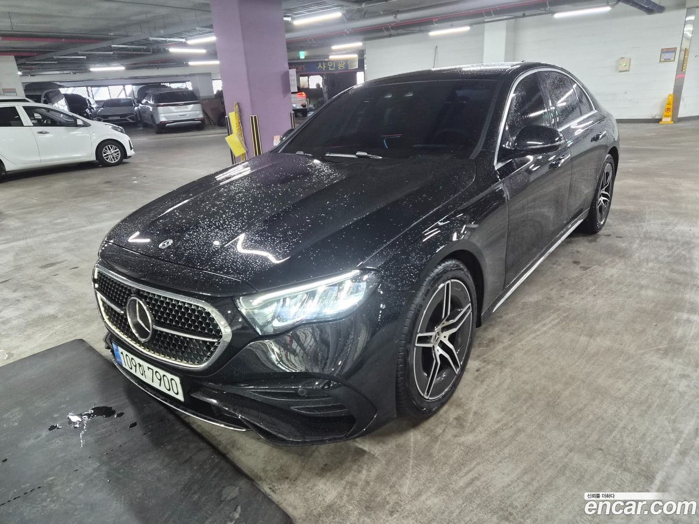 Main__Slider__Photo:E-Class Mercedes-Benz 2025.9-0