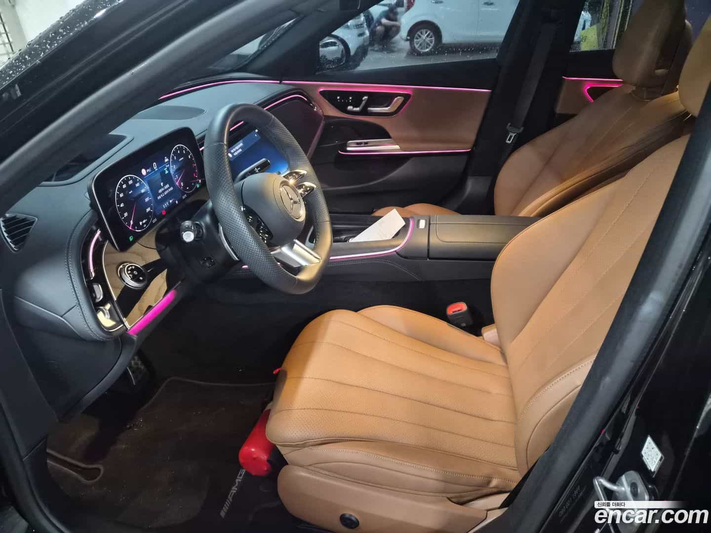 E-Class Mercedes-Benz 2025.9-INNER-007
