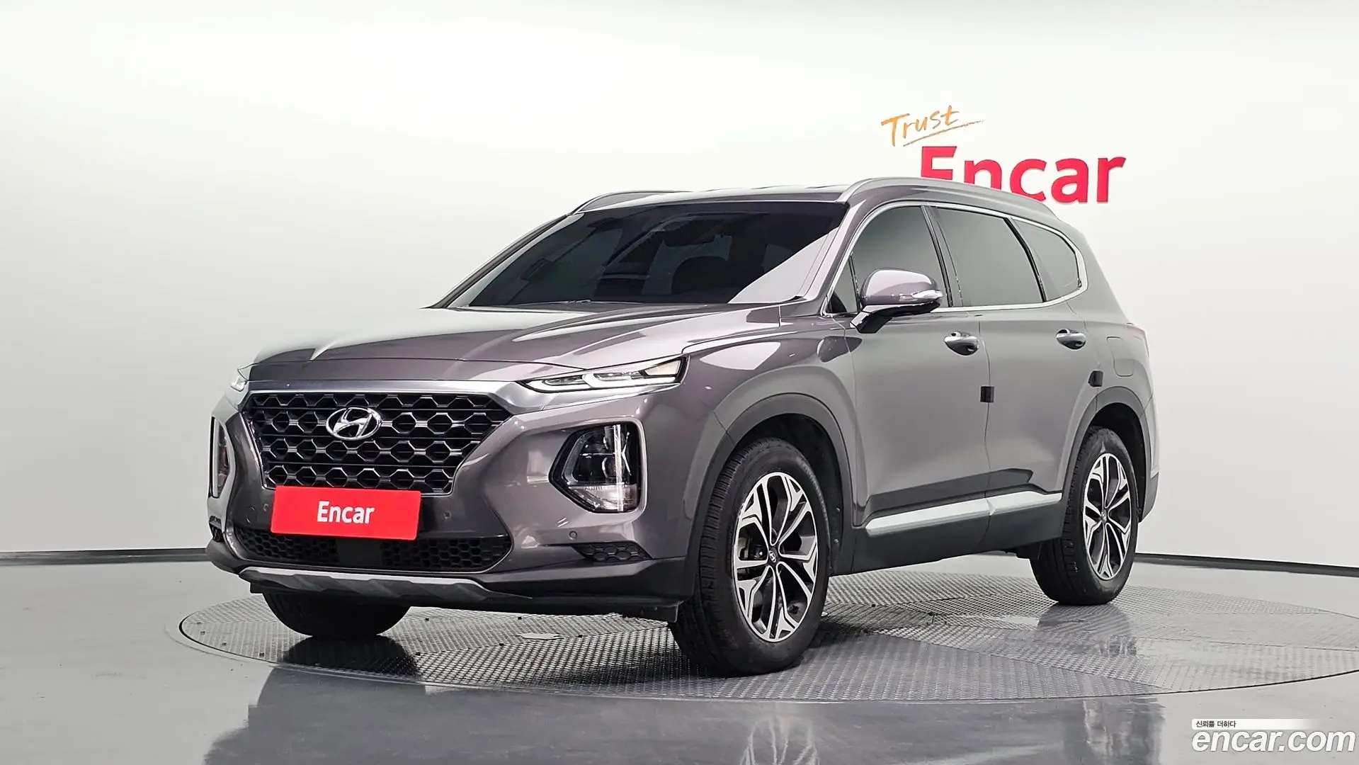 Main__Slider__Photo:Santafe Hyundai 2019.7-0